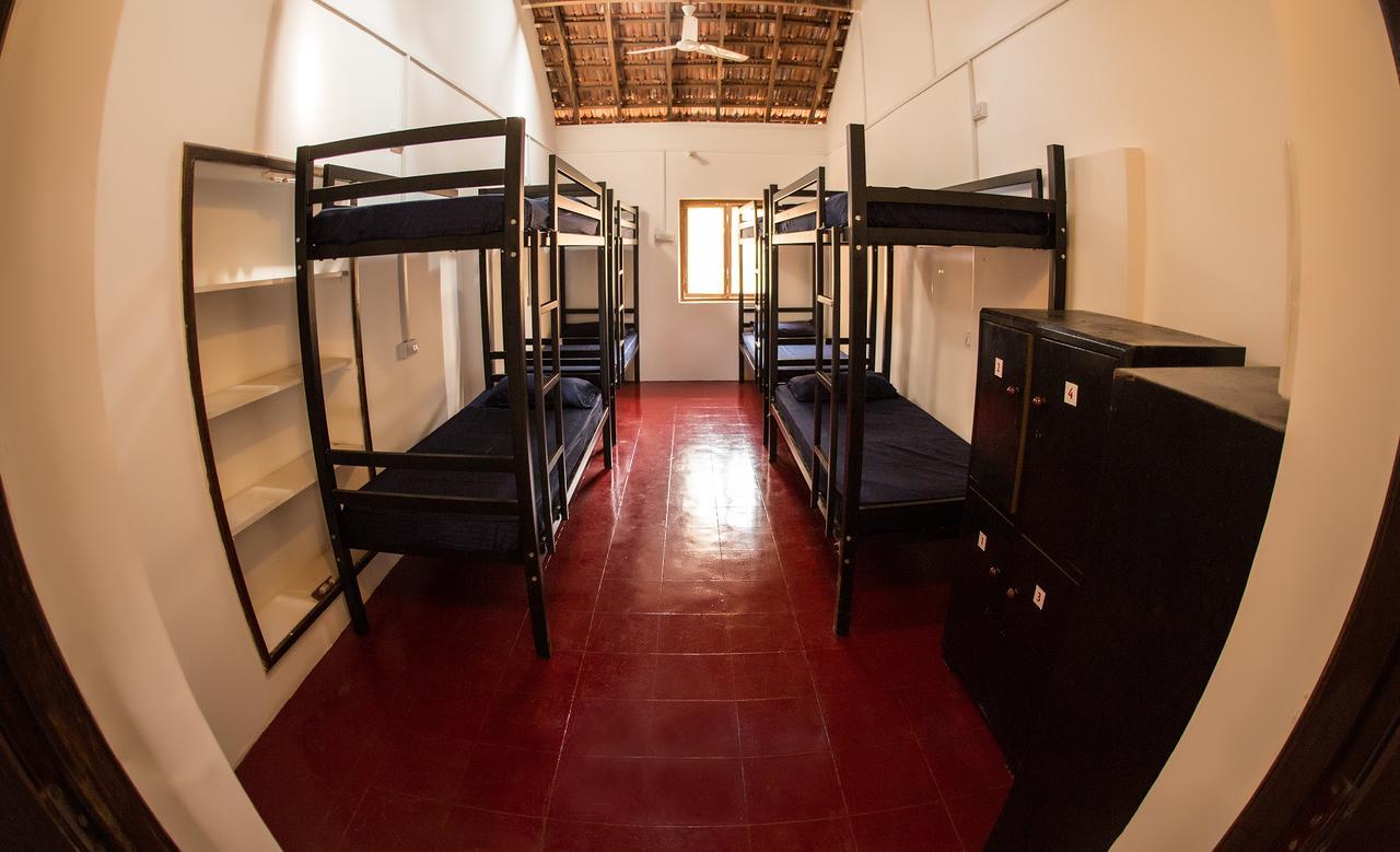 Dreams Hostel *
