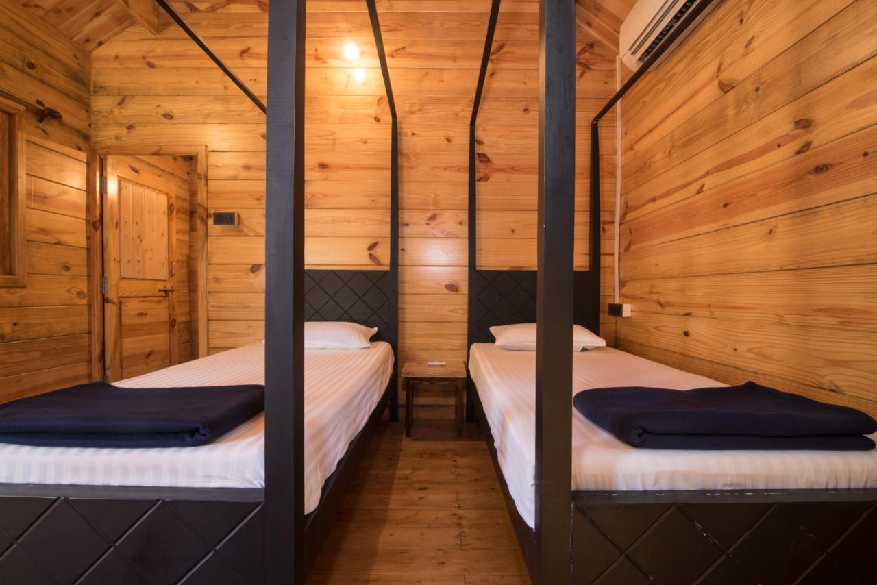 Dreams Hostel *